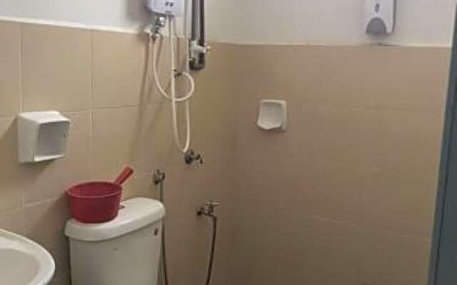 OYO Home 90359 Homestay Bandar Putra 2