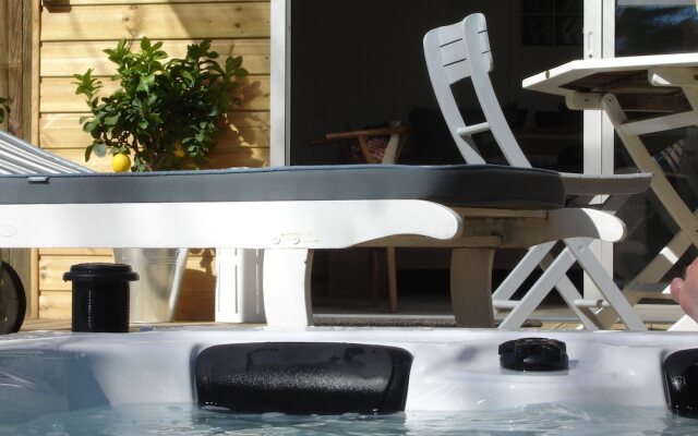 MAROSENIA TTIKI Cottage & SPA