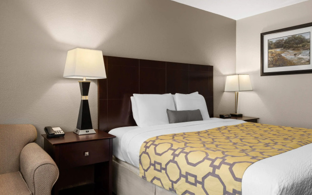 Baymont by Wyndham Jefferson City