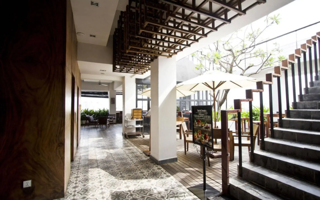 Patio Hotel & Urban Resort