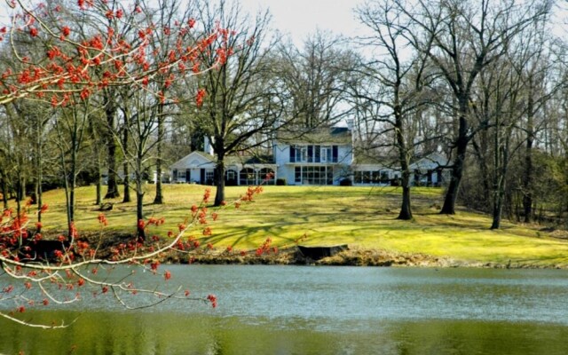 Ruby Lodge at Spring Lake Woods