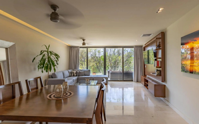 Casa Ceiba at Miranda