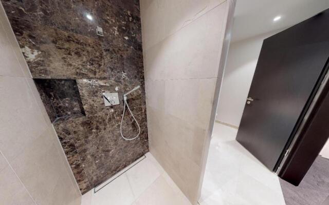 White Pearl Apartment 0.01