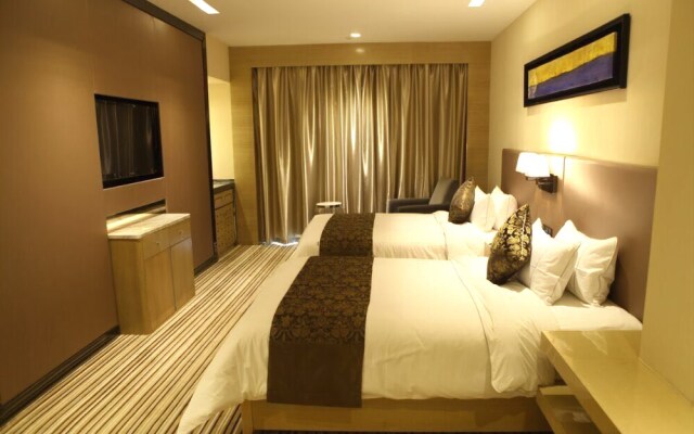 Royal Hotel