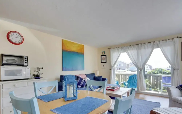 Pool & Beach Access: Coastal Condo in Provincetown