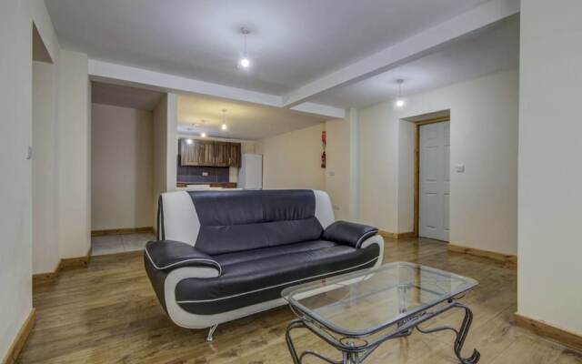 2 Bed, Luxury Apt4 Throstles
