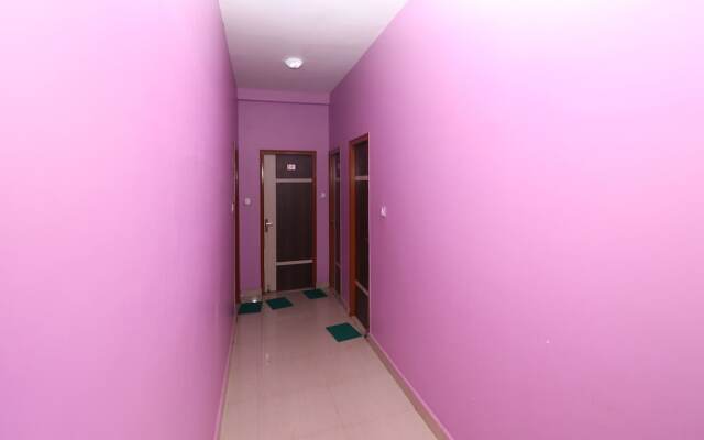 OYO 12318 Hotel Sea Horse