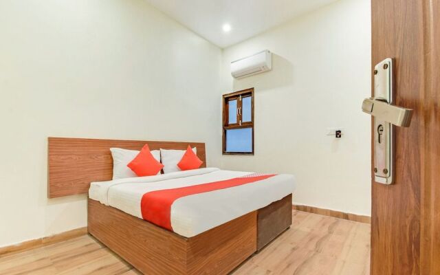 OYO Flagship 439 Krishna Living