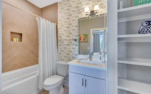 Rooftop Deck Shuffleboard BBQ Near Downtown