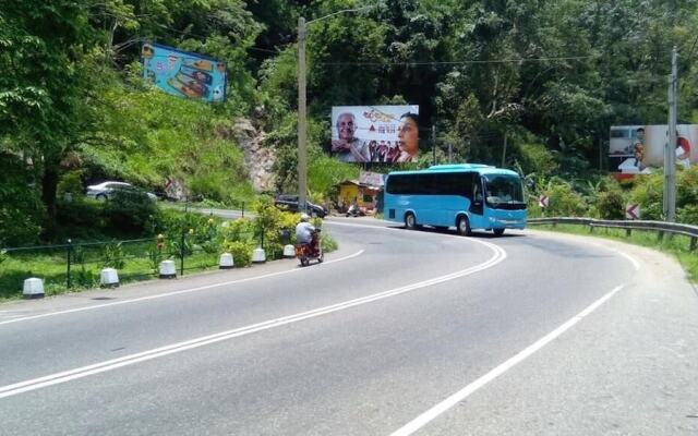 Green Tulip Hotel Pahala Kadugannawa