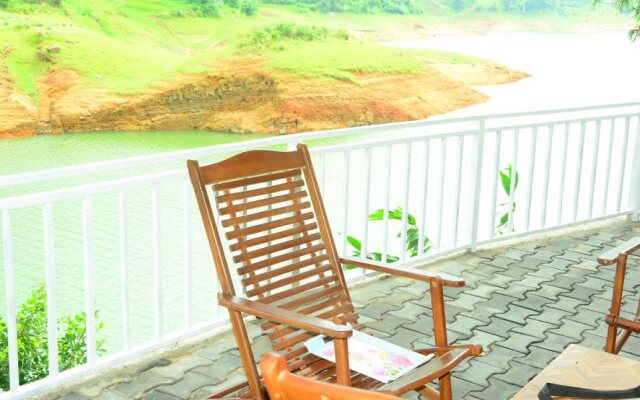 The Castlereagh Resort