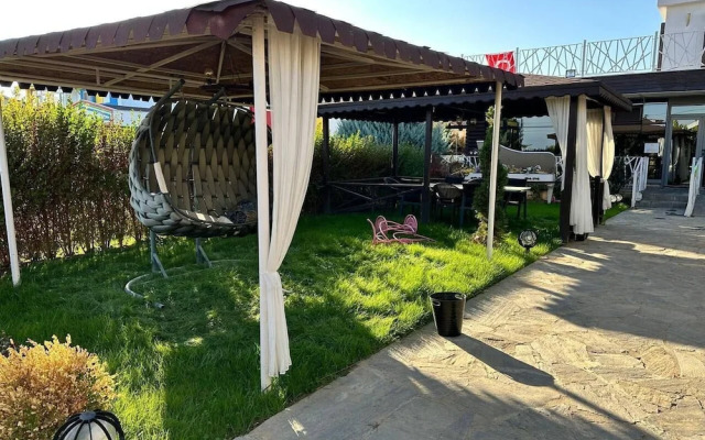 Hi̇dden Garden Sui̇t Otel