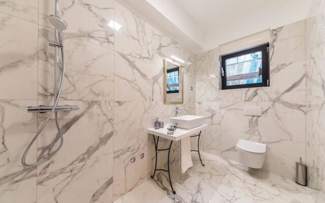 Beachfront Villa Baronessa with Pool