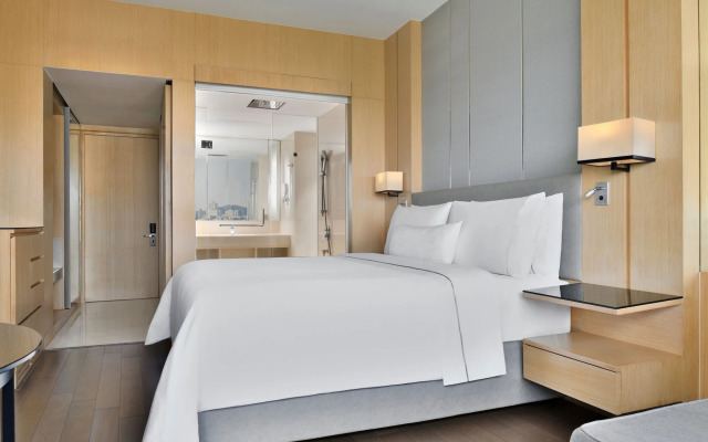 The Westin Mumbai Powai Lake