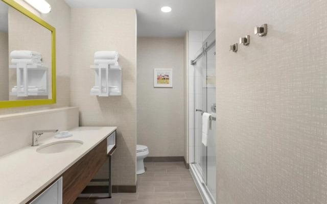 Hampton Inn By Hilton Cornwall