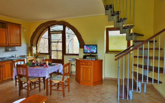 Farmhouse in Sorano Near Lake Bolsena