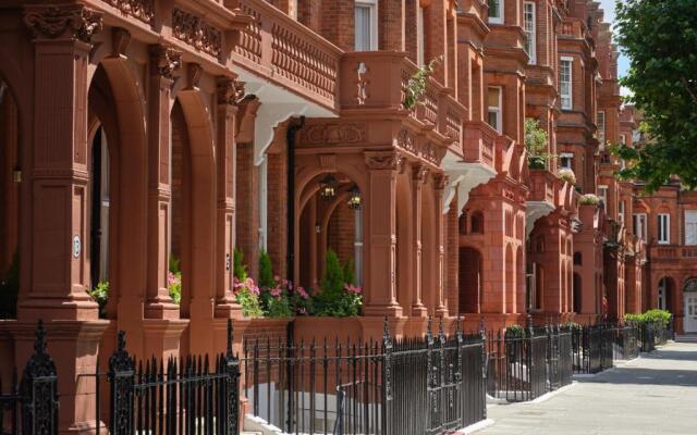 The Apartments by The Sloane Club