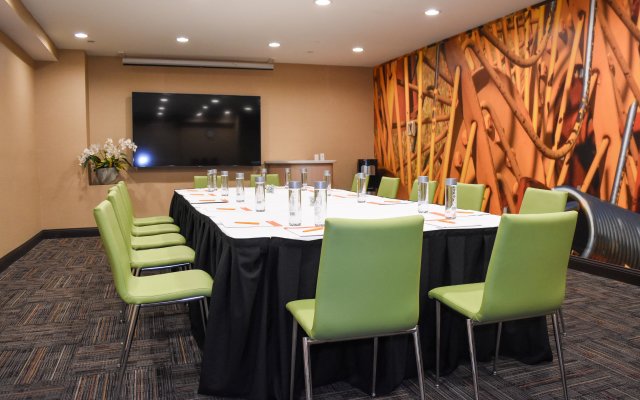 Hotel Indigo Anaheim by IHG