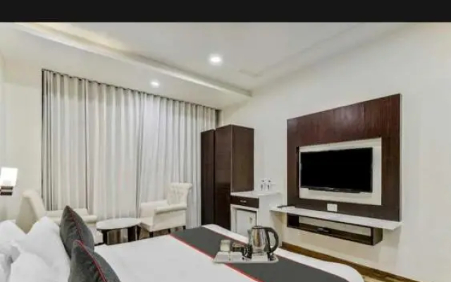 OYO 91981 Hotel Raas