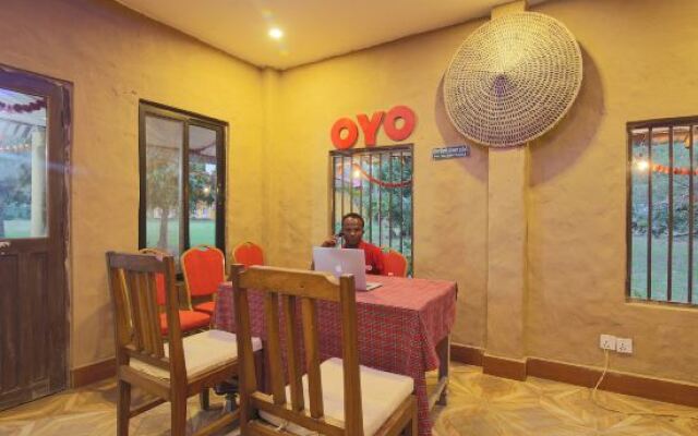 OYO 355 River Park International Resort