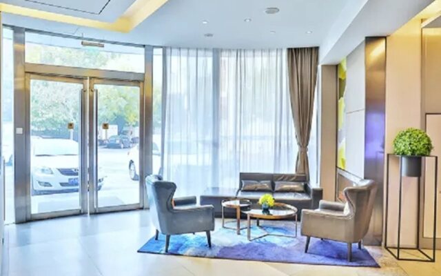 Home Inn Selected (Tianjin Railway Station, Jinwan Square Metro Station)