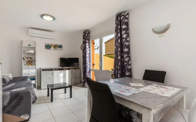 Stylish Stay by the Sea