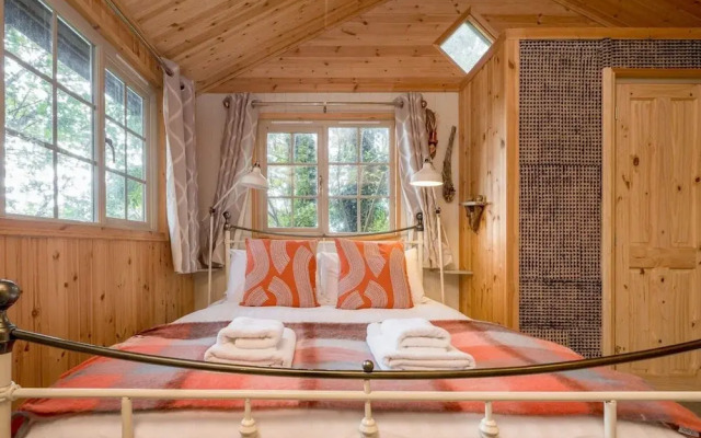 Host Stay The Eco Cabin