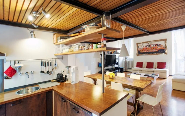 Portico - WR Apartments