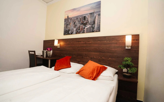 Hotel Little Paris