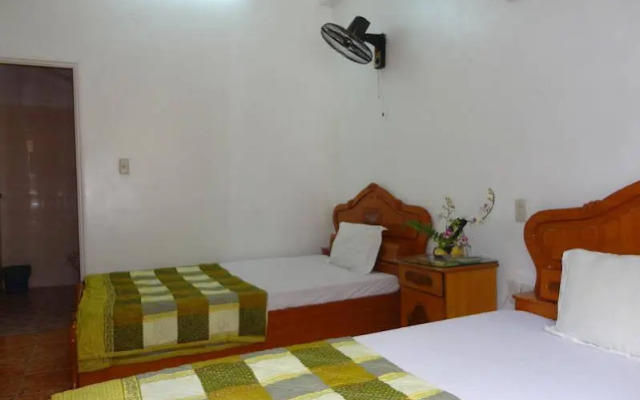 Catba Hostel