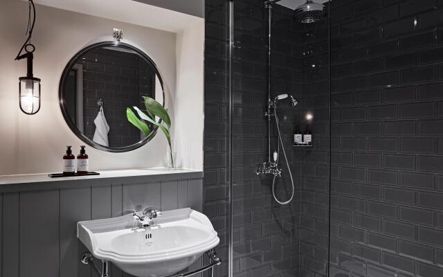 Kimpton Charlotte Square by IHG