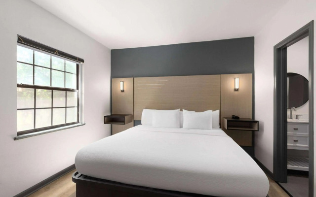 Ramada by Wyndham Studio Suites Dothan