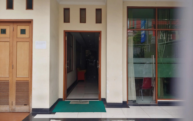 OYO 3894 Karunia Muslim Syariah