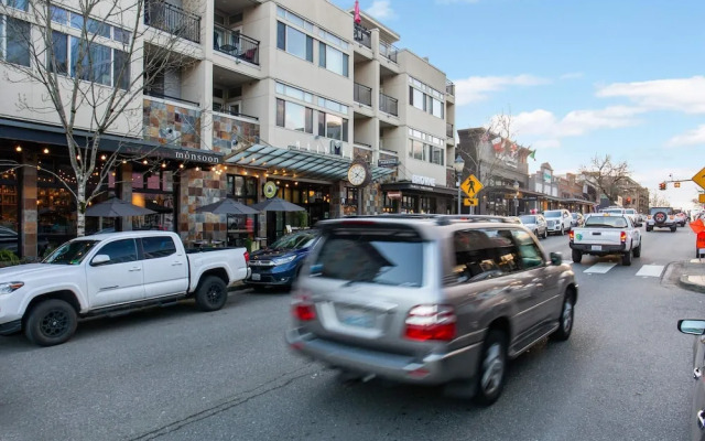 Bellevue Modern 2BD 2BA Apartment