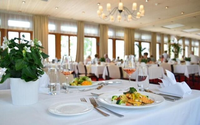 Hotel Kurhaus am Sarnersee