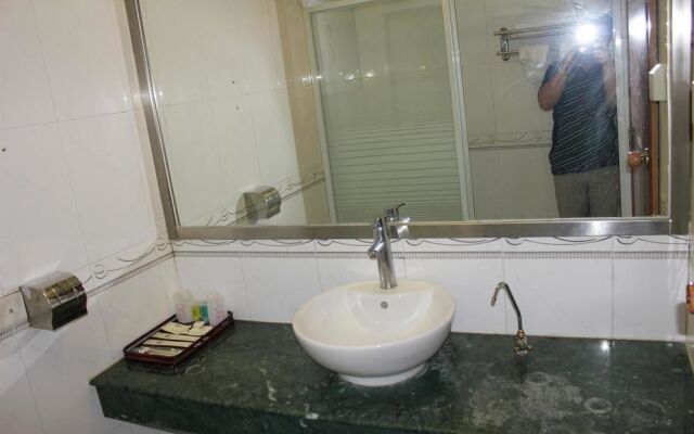 Fangjie Wufu Hotel (Sanyuanli)