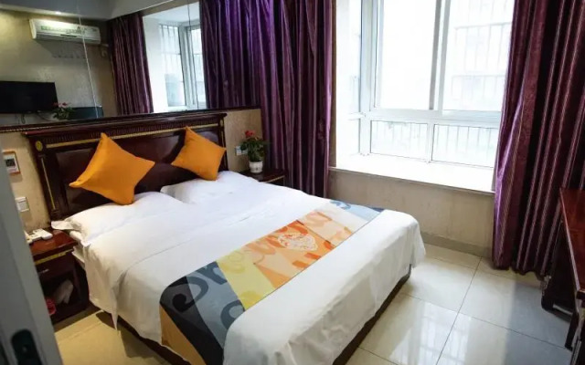 Shell Hefei Chaohu Railway Station Wanda Plaza Hotel