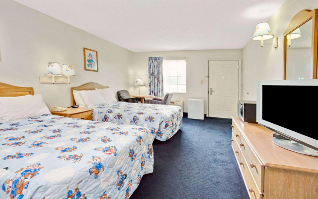 Travelodge Suites by Wyndham MacClenny/I-10