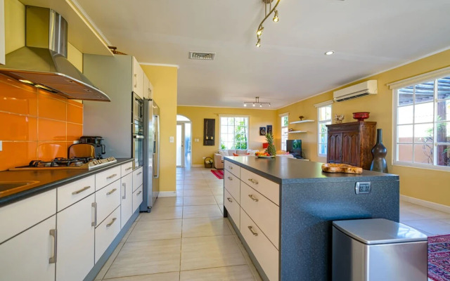 Golfcourse Tropical Guest House Private Pool in Tierra del Sol!