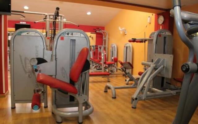 Hostel & Gym Relise - Albergue Juvenil