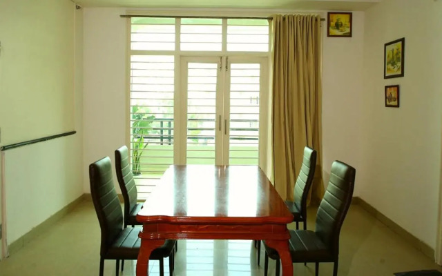 OYO 12459 SilverKey Gachibowli