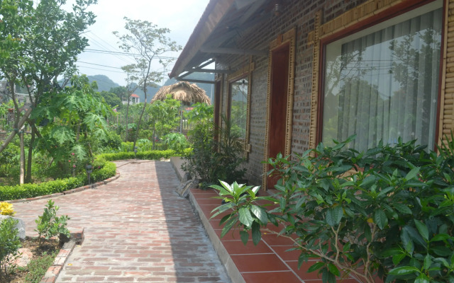 Tam Coc Little river Bungalow