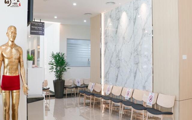 Komune Living & Wellness in the Park