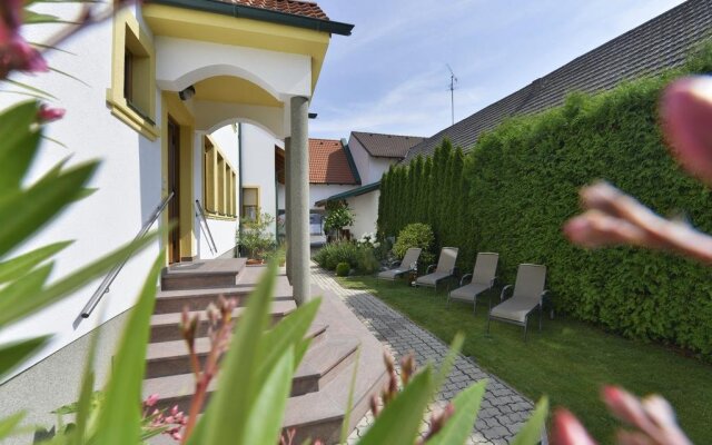 Weingut Gästehaus Nationalparkhof Gartner
