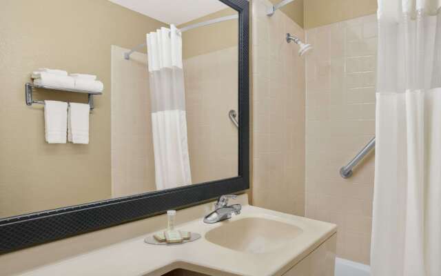 Super 8 by Wyndham Belleville St. Louis Area