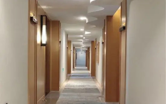 Outing Boutique Hotel Yiwu International Trade City