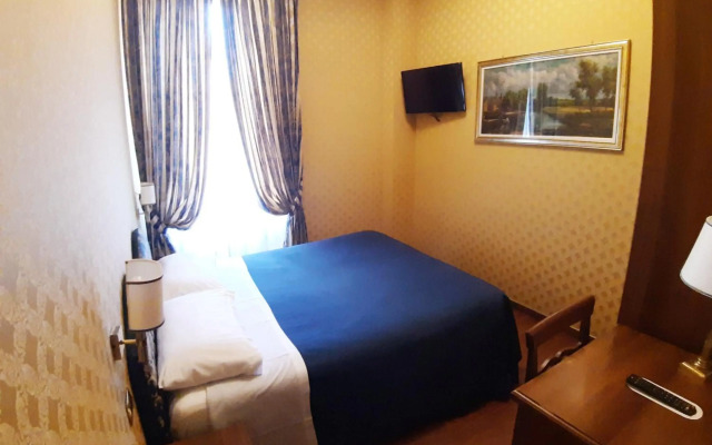 Hotel Mariano