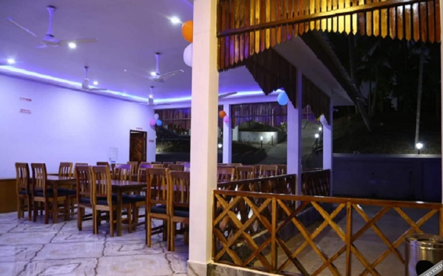 Laxmi Continental Resort