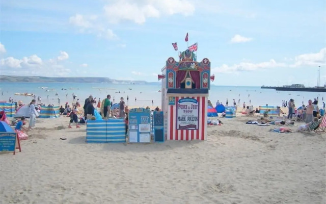 Seaholme, WEYMOUTH