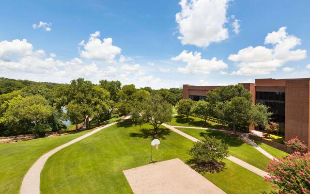 Hilton DFW Lakes Executive Conference Center